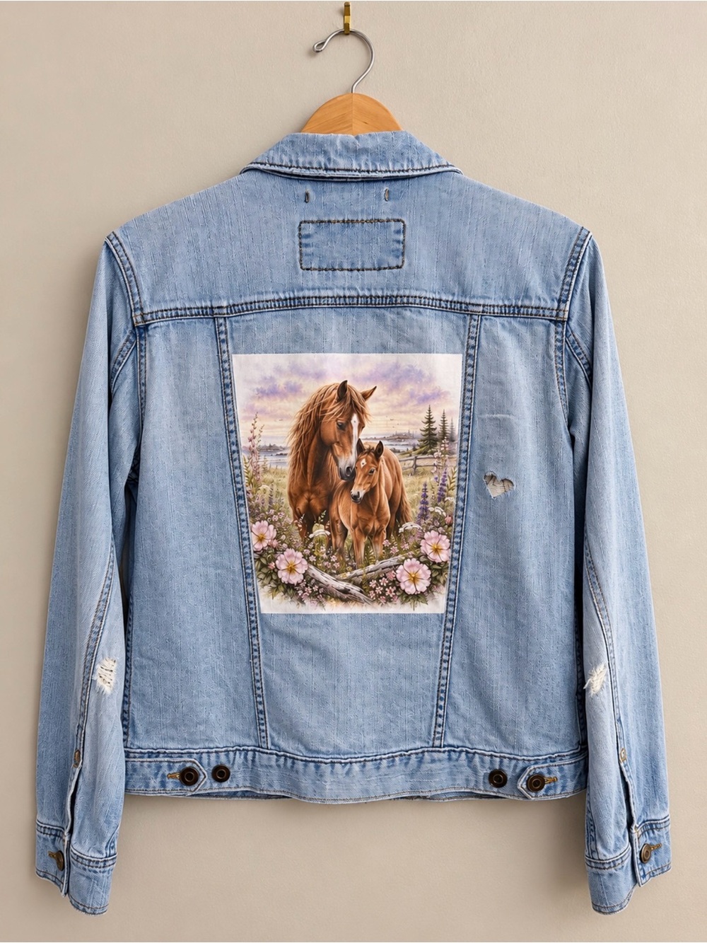 Eddie Bauer | Medium | UpCycled w/Mare & Foal | ••🐴 Read Description